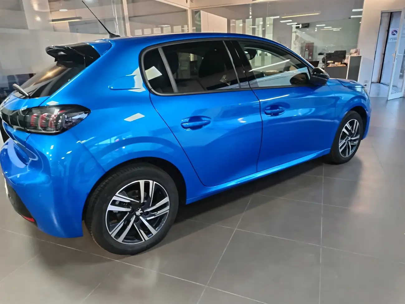 allure peugeot 208